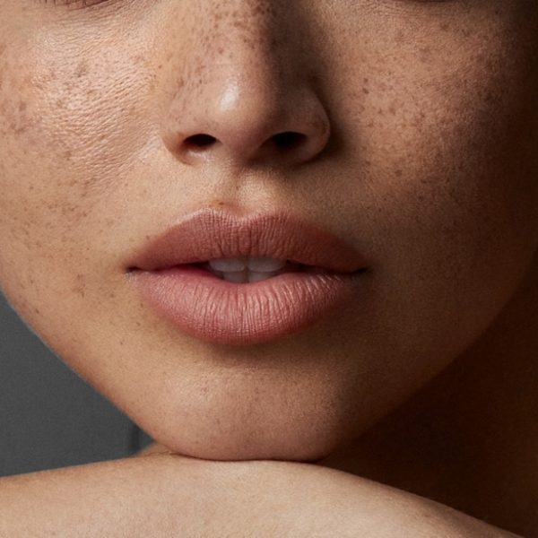 Close,Up,Of,A,Beautiful,Brunette,Woman,In,Her,Thirties